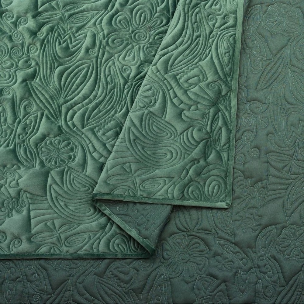 3pc velvet Secret Garden King Quilt Set, Jungalow